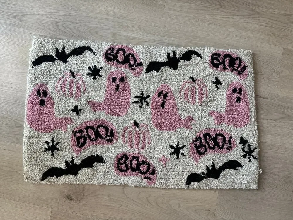 Pink & White Tufted Halloween Pumpkin Girlie Rug